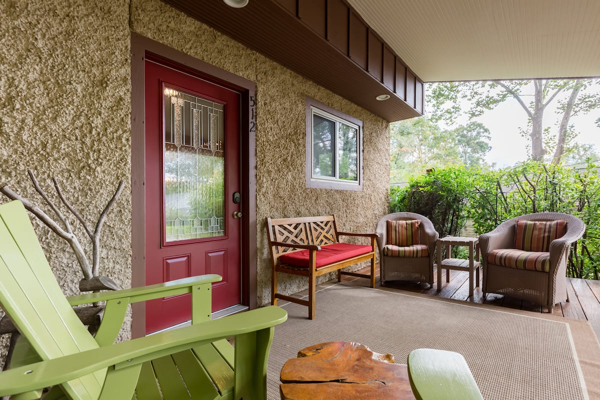 HEART OF BLACK MOUNTAIN at THE LAKE HOUSE, Lake Tomahawk