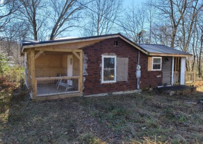 Right exterior of 28 Pearl Street, Black Mountain NC