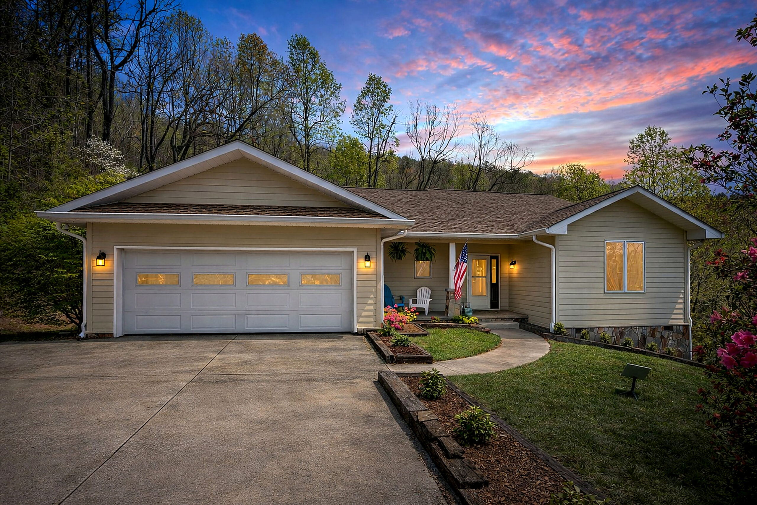 1424 Wolfpen Rd Old Fort Exterior View